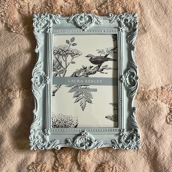 Laura Ashley | Powder Blue Shabby Chic Frame - Picture 6 of 8